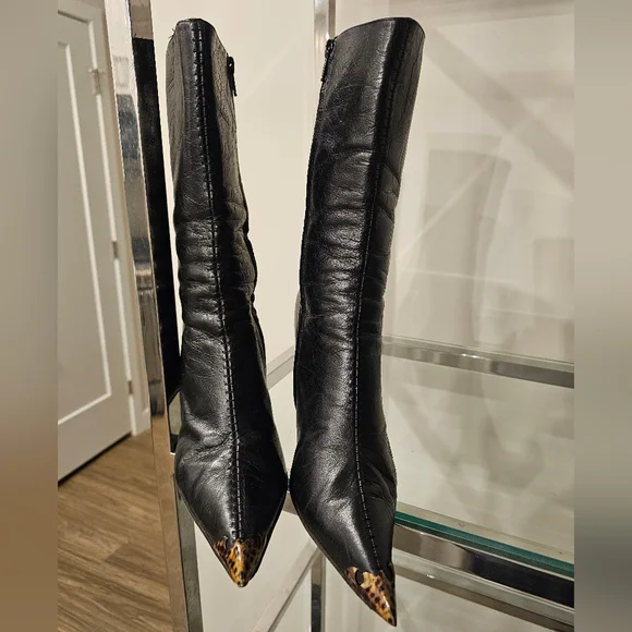 Roberto Cavalli Black Leather Heeled Boots - Picture 3 of 15